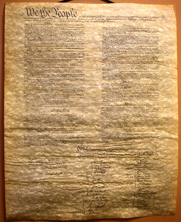 An old transcript of the US constitution